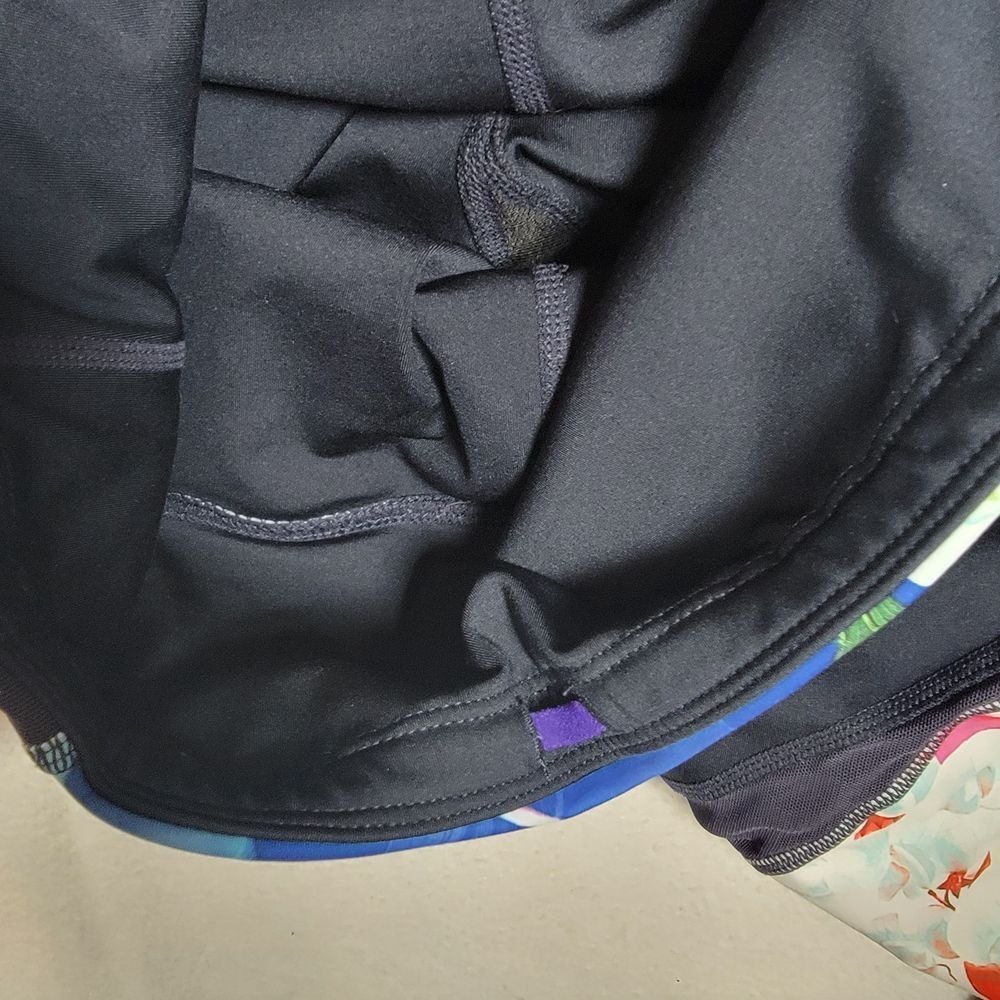 Athleta Precision High Rise 7/8 Leggings Sz Medium Tropical Multicolor Workout - Picture 9 of 10
